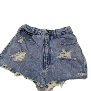 Vintage Rio by Stephen Mardon distressed denim shorts size 9‎